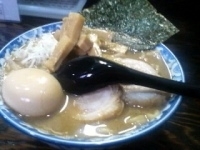 「豚骨魚介（味玉+メンマ）」@豚骨醤油 蕾の写真