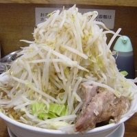 「大ラーメン 700円（ヤサイマシマシ・濃いめ）」@ラーメン麺徳 東上野店の写真