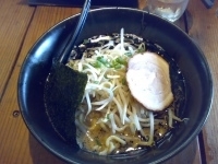 「黒らーめん」@jun-pey ra-men 成瀬本店の写真