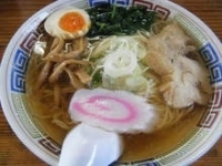 「東京ラーメン（大）」@日の出製麺所の写真