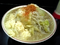 「大ラーメン（トウガラシ少なめ・他全部マシマシ）」@ラーメン二郎 鶴見店の写真