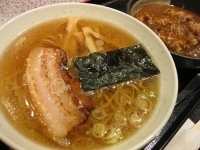 「あっさり中華そば￥630 & カレー丼￥290」@美味食間 くわ田の写真