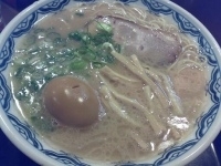 「らぁめん 味玉」@博多麺房 赤のれん 西麻布本店の写真