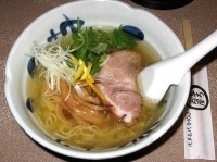 「柚子切り塩らーめん 750円」@与ろゐ屋の写真