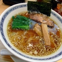 「醤油ラーメン（650円）+あぶりチャーシューごはん（350円）」@中華そば てんくうの写真