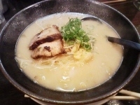 「とんこつラーメン」@九州ラーメン てっぽうやの写真