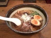 「しょうゆ匠+味玉」@らーめん てつや 東京高円寺店の写真