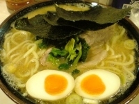 「ラーメンちょいやわ（+大盛り+クーポン味玉）700円+100円=」@神田ラーメン わいず 神田本店の写真