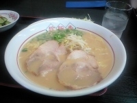 「とんこつらーめん」@ラーメン本舗 珍豚香 祇園店の写真