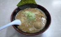 「こってり味玉ラーメン800円」@○麺の写真