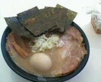 「らーめん￥700+チャーシュー￥100×3+海苔￥50+クーポン」@麺屋 一心の写真