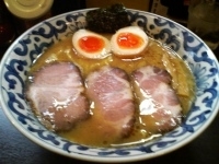 「特製ラーメン」@九段 斑鳩の写真