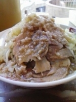 「とんこつ味噌らーめん（野菜・玉ねぎ・脂多め、味濃いめ、ニンニク、」@ら〜めん ぽっぽっ屋 晴海トリトン店の写真