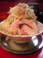 「ラーメン+子豚 ヤサイニンニクアブラ」@ジャンクガレッジ 東大宮店の写真