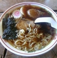 「手打ち中華そば（醤油）+味付玉子」@のんきやの写真