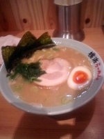 「ラーメン（固め、油少なめ）」@壱八家 東戸塚店の写真