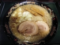 「燕三条系ラーメン  中盛」@煮干 丸めの写真