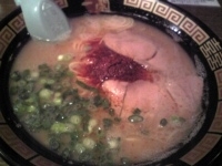 「ラーメン+半ライス」@一蘭 東京ドームシティ・ラクーア店の写真