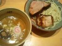 「限定厚切り焼豚つけ麺（豚2枚）」@ボヨヨンラーメンウマインジャーの写真