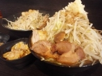 「豚入りらーめん（350g）麺増し（+100g）（ヤサイマシマシニ」@勇花の写真