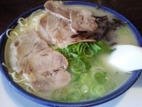 「らーめん+替え玉」@博多ラーメン しばらく 日本橋店の写真