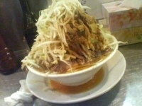 「らーめん 野菜ニンニクマシ 魚粉」@らーめん大 池袋店の写真