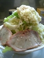 「塩ラーメン（￥700）+ヤサイマシマシニンニクマシマシアブラ」@らーめん大 蒲田店の写真