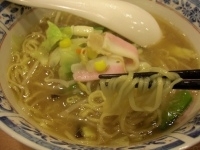 「東京流ちゃんぽん390円」@長崎ちゃんぽん リンガーハット 町屋サンポップ店の写真