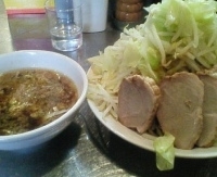 「つけラーメン野菜マシマシカラカラ + チャーシュー  （700円」@らーめん大 本郷店の写真