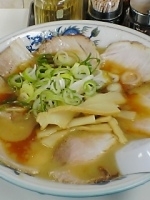 「醤油チャーシューメン」@元祖北海道旭川ラーメン ぺーぱんの写真