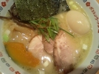 「1/7限定 濃厚鶏白湯麺 （980円）」@ボヨヨンラーメンウマインジャーの写真