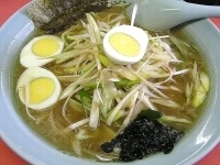 「ネギらーめん（タマゴトッピング）」@ラーメンショップの写真