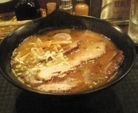 「豚骨魚介チャーシューめん」@油濱 新狭山店の写真