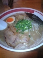 「魚しょうらーめん+替え玉+豚豆腐ご飯」@とんこつラーメン 光★MENJIの写真