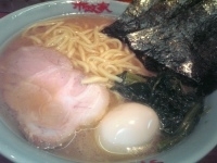 「らーめん&味玉」@麺家市政の写真