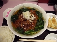 「ぼっかけラーメン+半ライス+餃子3つ」@佐野ラーメン めんめんの写真