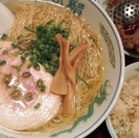 「塩らーめん+半ライス+醤肉」@龍の髯の写真