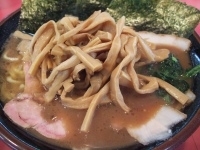 「中盛チャーシュー麺  メンマ  賄い飯」@王道家の写真