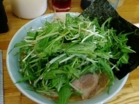 「中チャーシューメン￥900+みずなトッピング￥200」@浜っ子ラーメンの写真