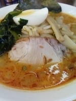 「オロチョンみそラーメン750円+サービスライス」@ミッキーズハウスの写真