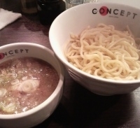 「つけ麺（あつもり）+味玉」@自家製麺 CONCEPT（閉店）の写真