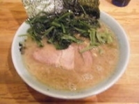 「ラーメン（￥650）+ほうれん草多め（￥50）」@洞くつ家の写真