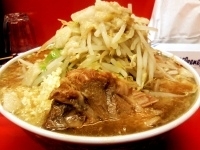 「◎大らーめん 細（野菜・ニンニク・アブラW・魚粉・玉葱）￥780」@らーめん豚喜の写真