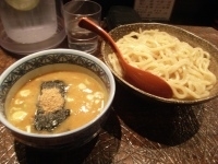 「つけ麺（中）あつもり 700円」@つけ麺専門店 三田製麺所 歌舞伎町店の写真