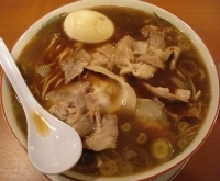 「中華そば（特大）+味玉」@末廣ラーメン本舗 高田馬場分店の写真