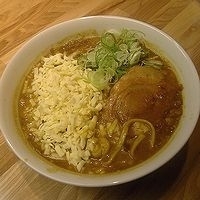 「味噌カレーラーメン（期間限定）+チーズ+チーズ」@麺屋三正の写真