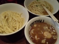 「つけあつ（900円）+味玉（100円）」@つけめんTETSU 千駄木本店の写真