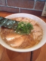 「ワンタン麺（醤油）」@ShiNaChiKu亭の写真