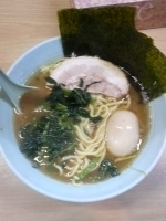 「らーめん+煮玉子+ライス中無料」@横浜ラーメン 武蔵家 日吉店の写真