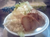 「塩らーめん+たまねぎ（野菜ちょっと多め+にんにく） 700円+7」@らーめん大 蒲田店の写真